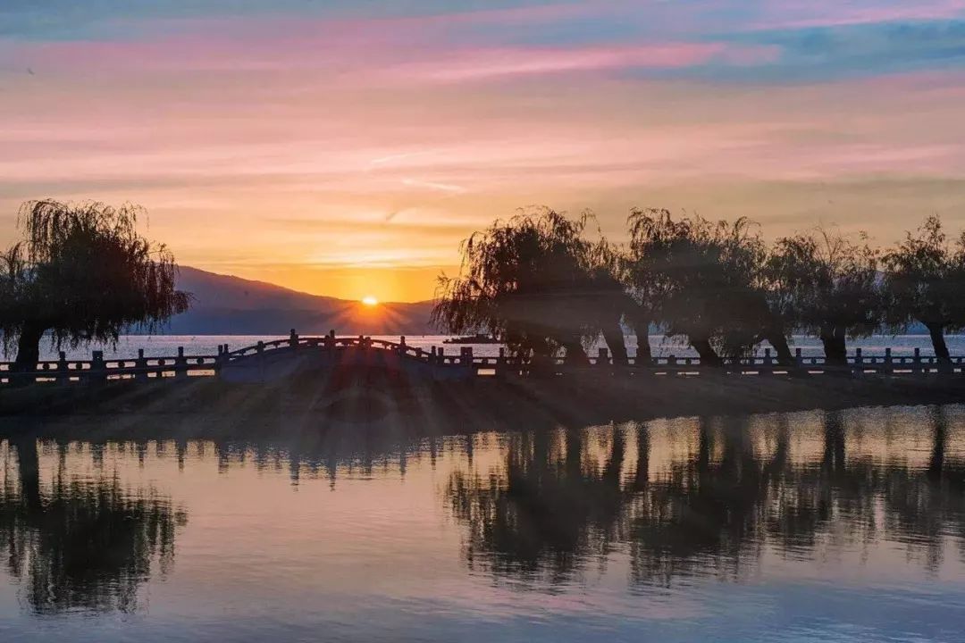 麗江市總工會組織開展麗江員工勞模療休養活動！