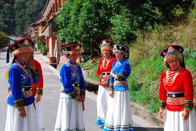 麗江戶外徒步線路,麗江戶外拓展,麗江戶外徒步,麗江企業團建,麗江老君山徒步