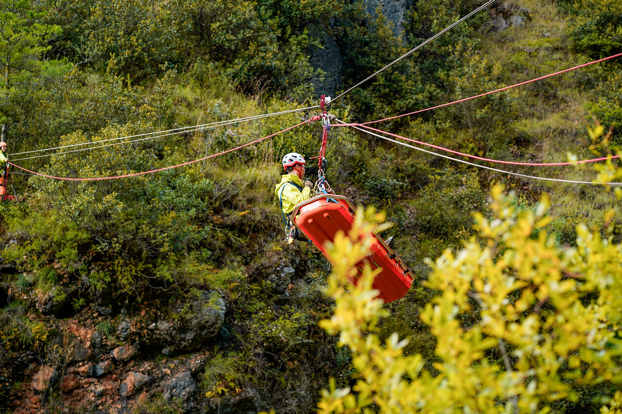 麗江登山協會救援分隊