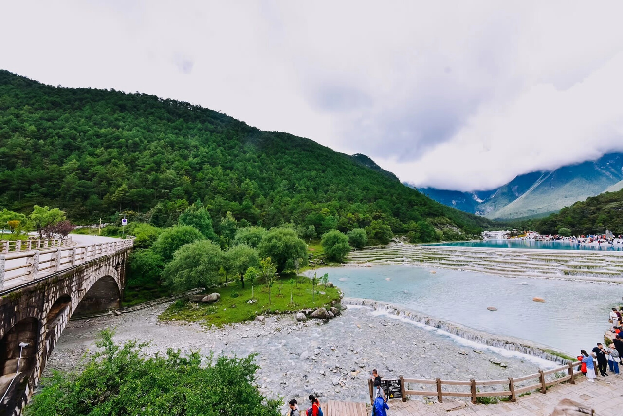 麗江藍月谷景區(qū)