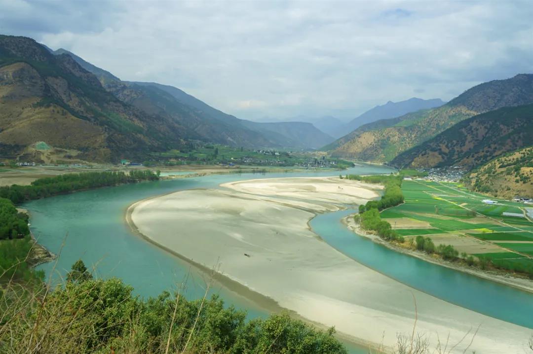 絕美！麗江的春天竟然藏在這里…