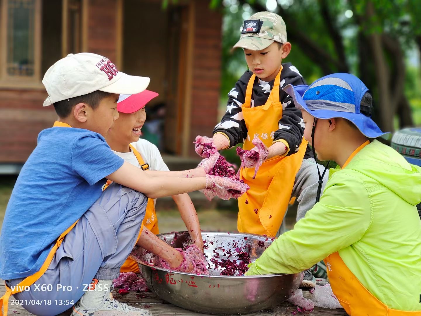 麗江普濟農(nóng)莊青少年戶外拓展?fàn)I地