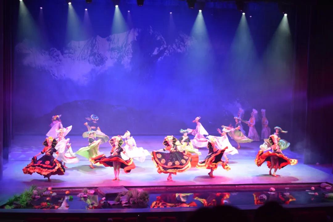 觸碰麗江古城，從五花石板路開始……