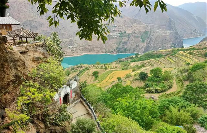 碧綠的江水、閃爍的星星…麗江這座小城你去過嗎？