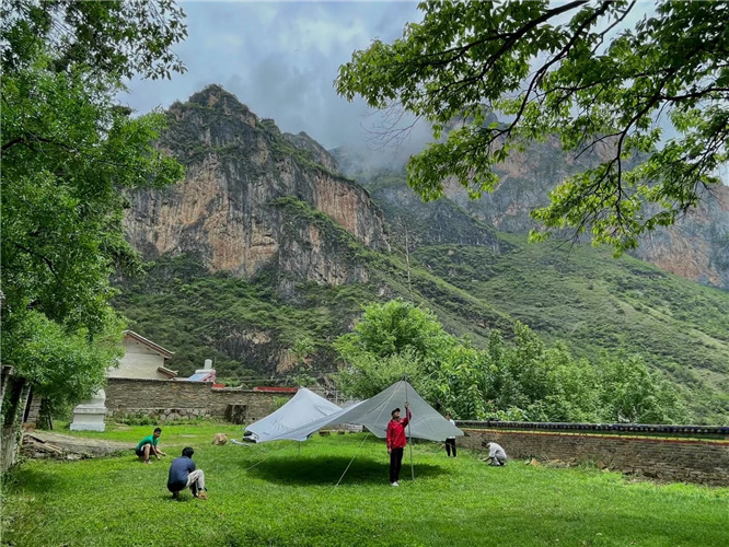 麗江石鼓攀巖基地之另類玩法！帳篷+野奢+戶外+美食+音樂！