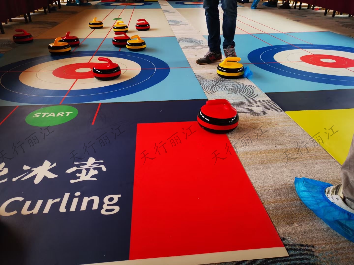 2021全國火熱團建項目，一場需要用智慧與激情完成的運動?，云南麗江冰壺主題拓展方案