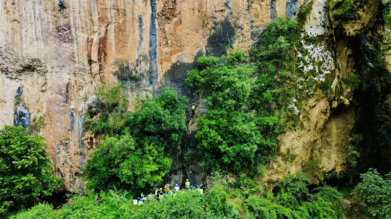 麗江石鼓鎮攀巖場