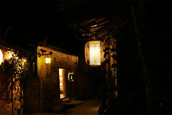 你見過月光下的麗江古城嗎？她是那樣的溫柔