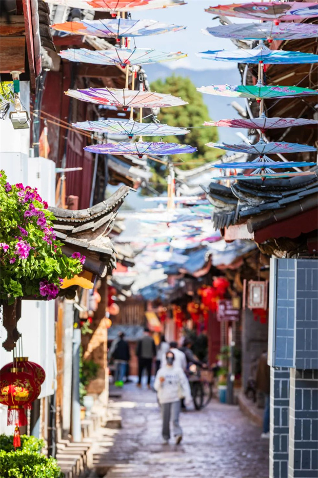 云南旅游,云南旅行社,云南團(tuán)建公司,云南會(huì)議公司,云南策劃公司,麗江旅游,麗江旅行社,麗江團(tuán)建公司,麗江策劃公司：春風(fēng)里的麗江：半城春色半城詩(shī)